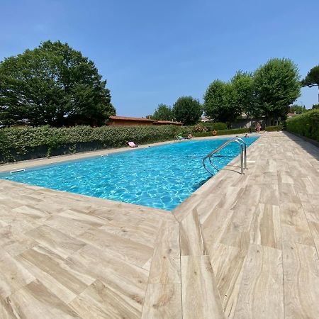 Casa Vittoria Lägenhet Sirmione Exteriör bild