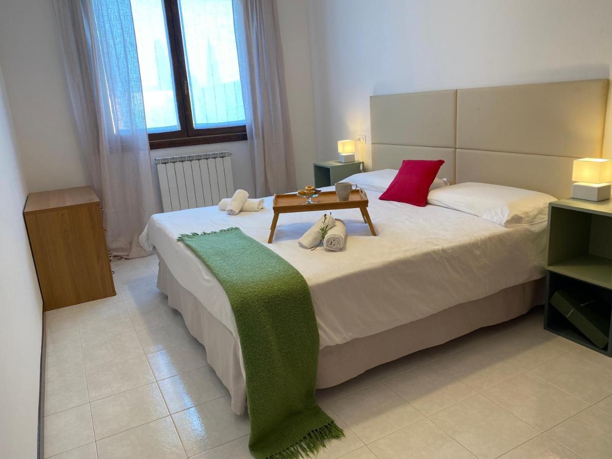 Casa Vittoria Lägenhet Sirmione Exteriör bild